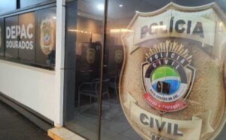 Confusão em distribuidora termina com mulher 'surtando' em Delegacia