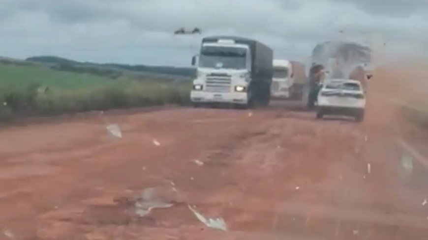 Buracos na MS-382 fazem veículos trafegarem em zigue-zague e colocam condutores em perigo: ‘risco de acidentes’