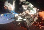 Colisão entre carreta e carro deixa três mortos e dois feridos na BR-262
