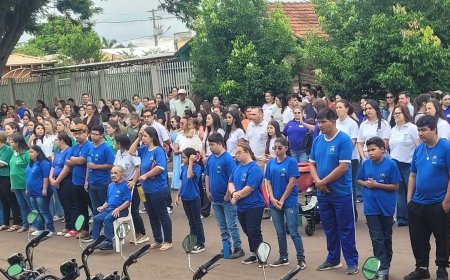 Antônio João celebra 62 anos com cerimônia cívica marcada por clima instável